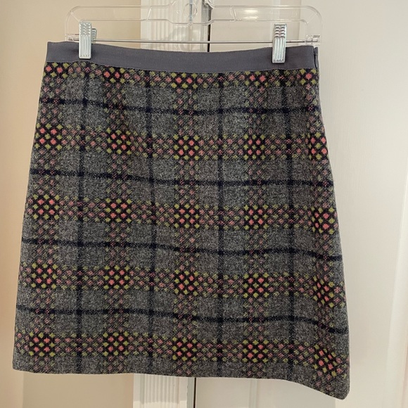 Boden Dresses & Skirts - Boden Tweed by MOON Gray Mini Skirt with Pink, Green, Blue Highlights Size 8